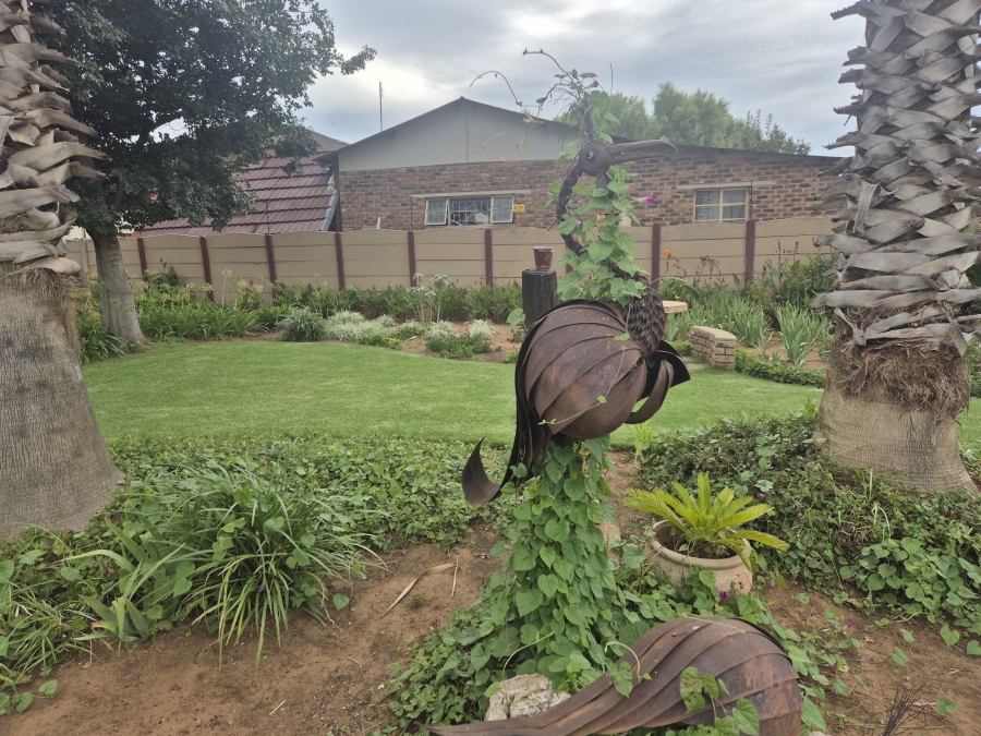 5 Bedroom Property for Sale in Wolmaransstad North West